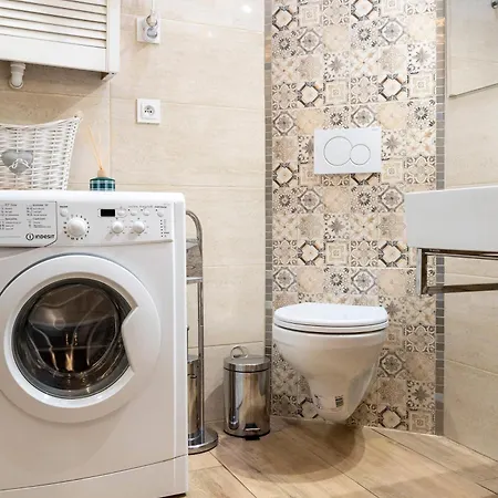 Grzegorzki - Main Station & Parks Nearby - By Rentujemy Lejlighed